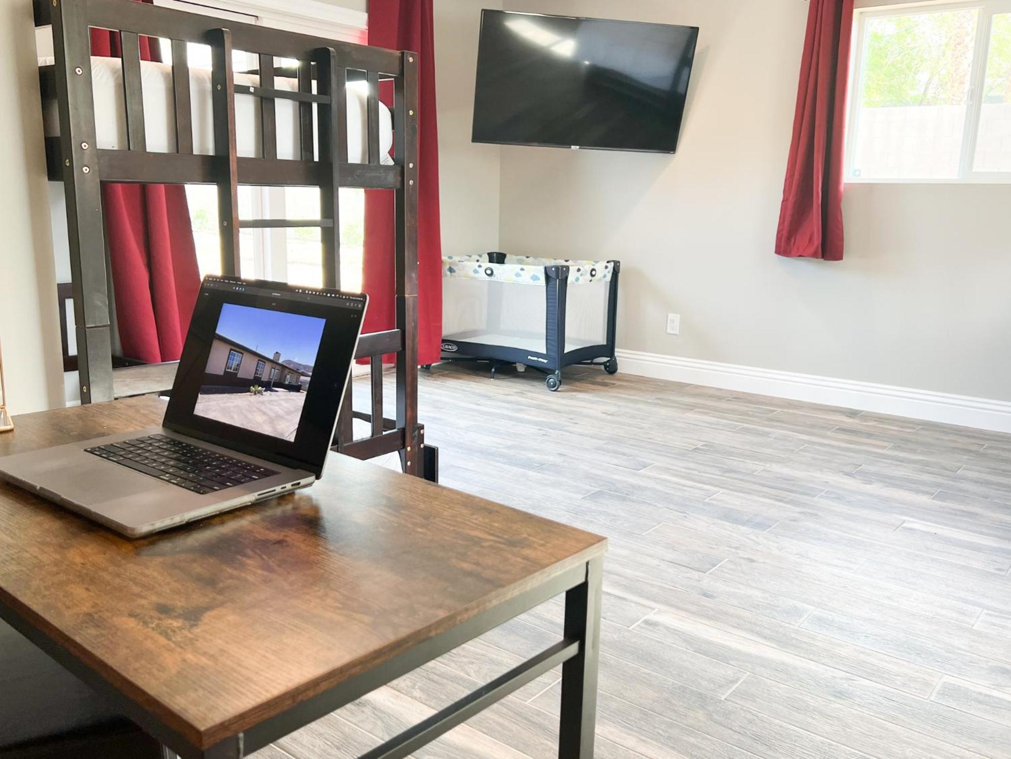 Lux Private Home - Pool, Billiards, 8 Smart Tvs, Board Games, Cotton Bedding - The Stone Sanctuary At Mccullough Hills Trailhead Las Vegas Exteriör bild