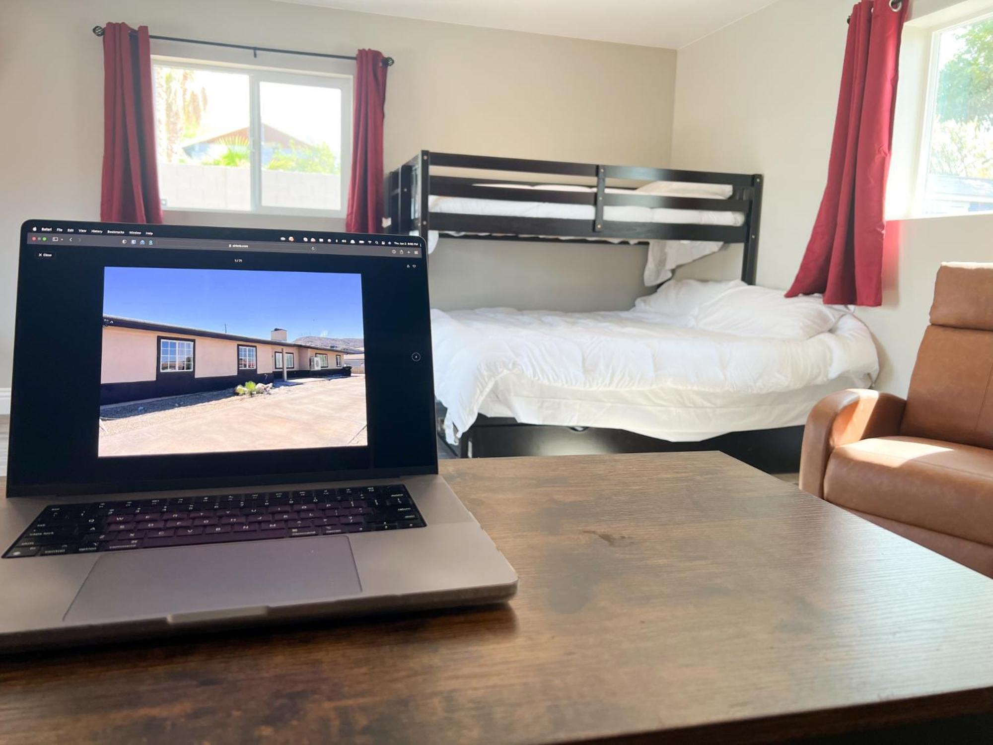 Lux Private Home - Pool, Billiards, 8 Smart Tvs, Board Games, Cotton Bedding - The Stone Sanctuary At Mccullough Hills Trailhead Las Vegas Exteriör bild